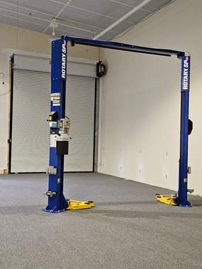 Vehicle inspection lift