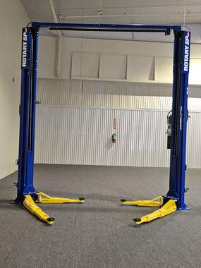 Second view of the vehicle inspection bay